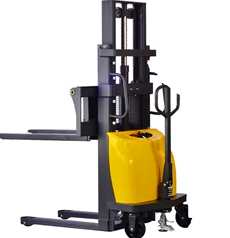 冠航機(jī)械半電動堆高車產(chǎn)品性能及特點