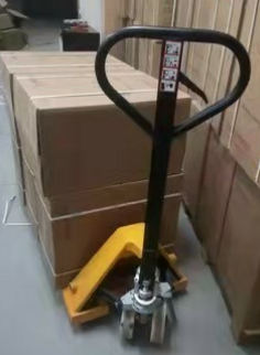 什么類型的手動(dòng)液壓搬運(yùn)車(chē)車(chē)輪適合靜音環(huán)境