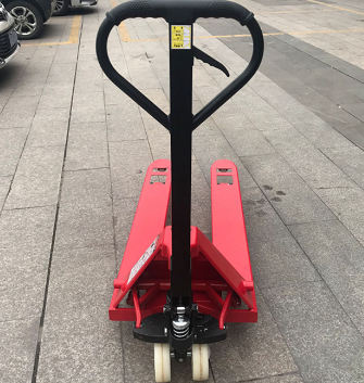汛期來臨，叉車需要加倍進(jìn)行保護(hù)了